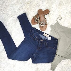 NWOT Hollister Skinny Jeans